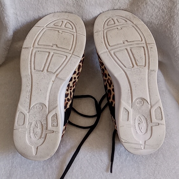 Women's Leopard shoes - Picture 5 of 7